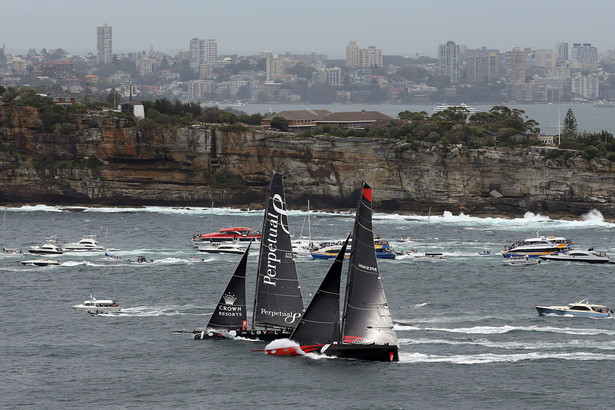 "Comanche" triumfuje w regatach Sydney-Hobart