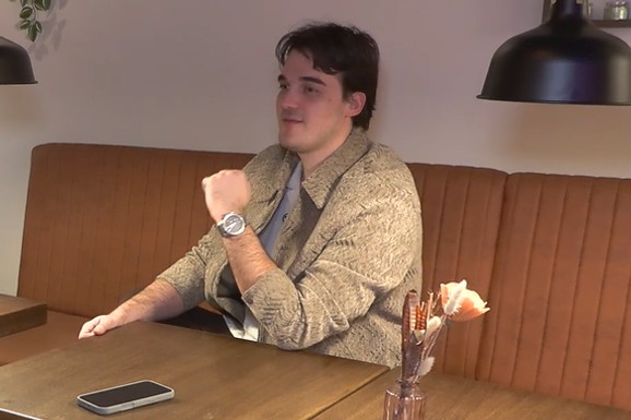 SKINUO 30 KG KAO OD ŠALE Naš pevač se bacio na sjajnu metodu i provereno radi, ali svakodnevno mora da se praktikuje
