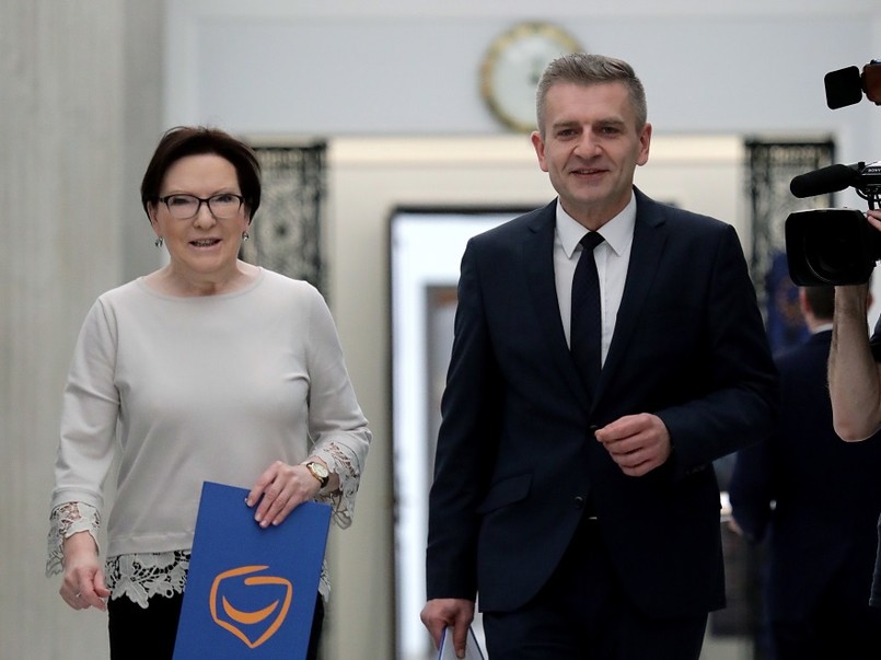 Posłowie PO wzięli wczoraj udział w konferencji prasowej poświęconej trudnej sytuacji w służbie zdrowia...