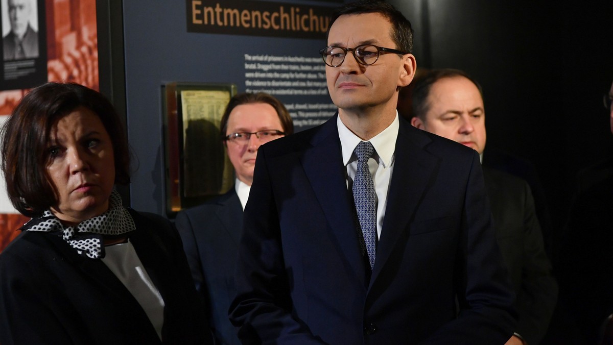 - Auschwitz-Birkenau nie było jedynym piekłem na ziemi. Drugie z piekieł miało na imię Gułag - mówił dziś w Berlinie premier Mateusz Morawiecki. Zaznaczył, że jeśli chcemy prawdy, miłości i dobra, to musimy być zdolni do oddzielenia katów od ofiar i zła od dobra.