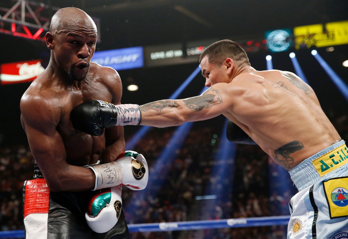 Floyd Mayweather mistrzem świata WBA i WBC