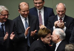 "Neutralizacja mediów i wymiaru sprawiedliwości". Niemiecki dziennik zaniepokojony zapowiedziami PiS