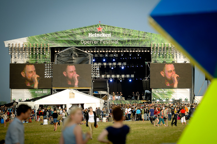 Publiczność na festiwalu Heineken Open'er (fot. Artur Rawicz / Onet)