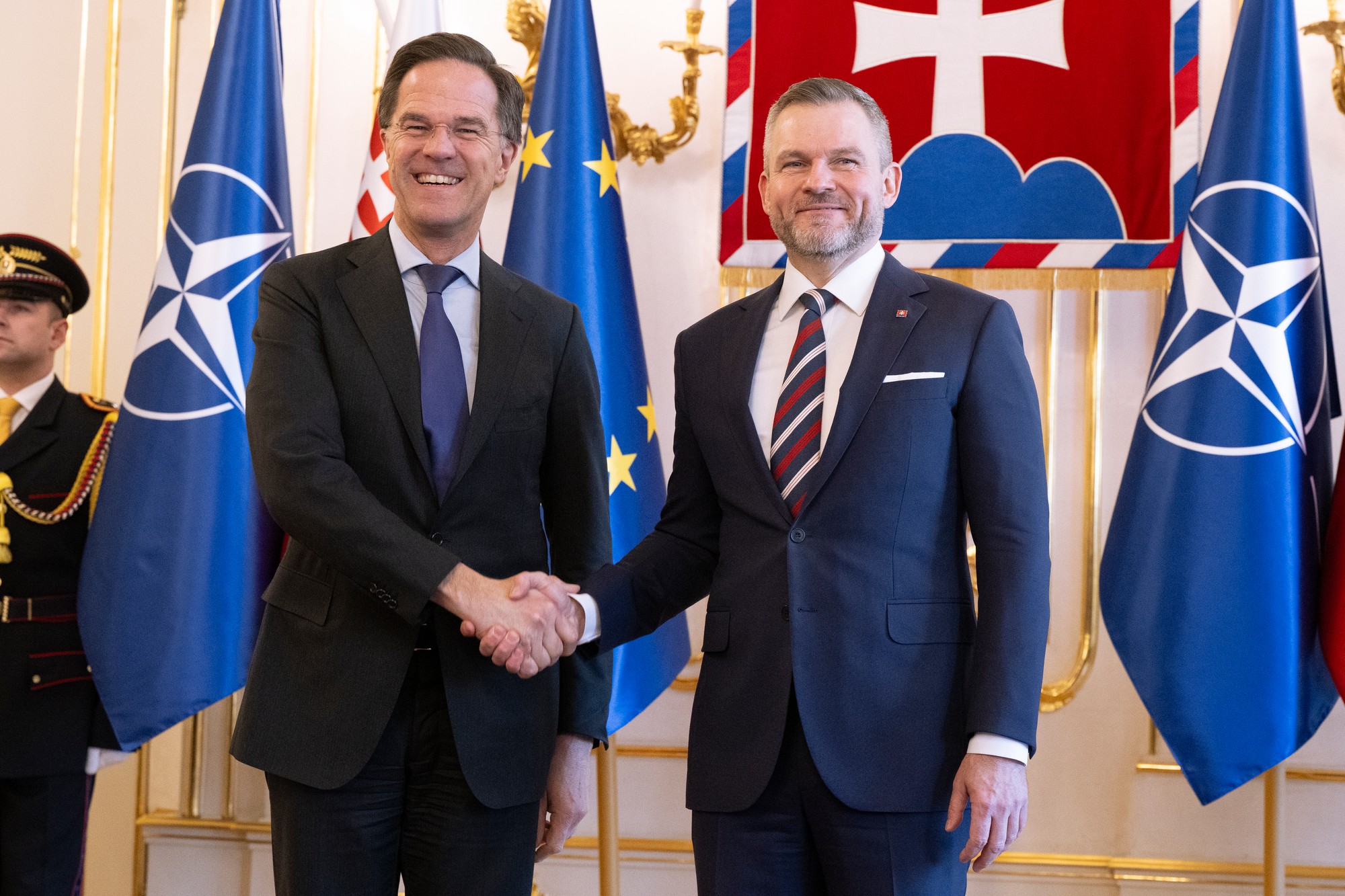 Generálny tajomník NATO Mark Rutte a prezident SR Peter Pellegrini.