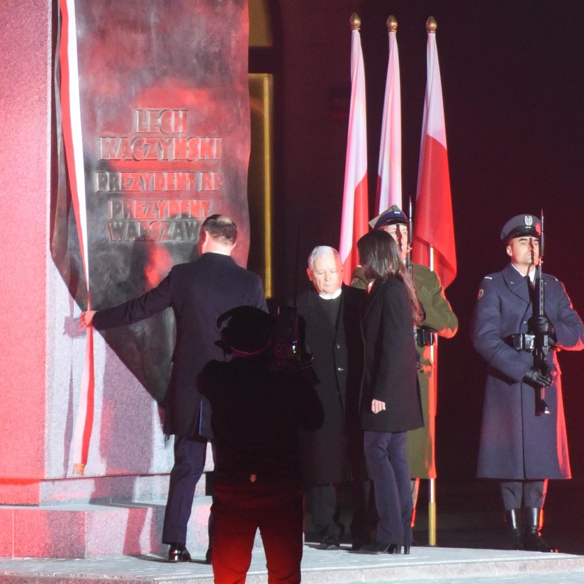 Święto Niepodległości. Odsłonięcie pomnika Lecha Kaczyńskiego