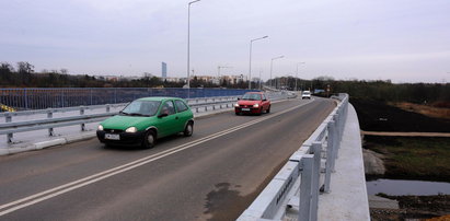 Most Racławicki kością niezgody?