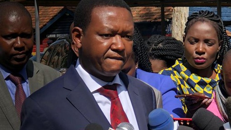 Governor Alfred Mutua at Kilimani Police Station