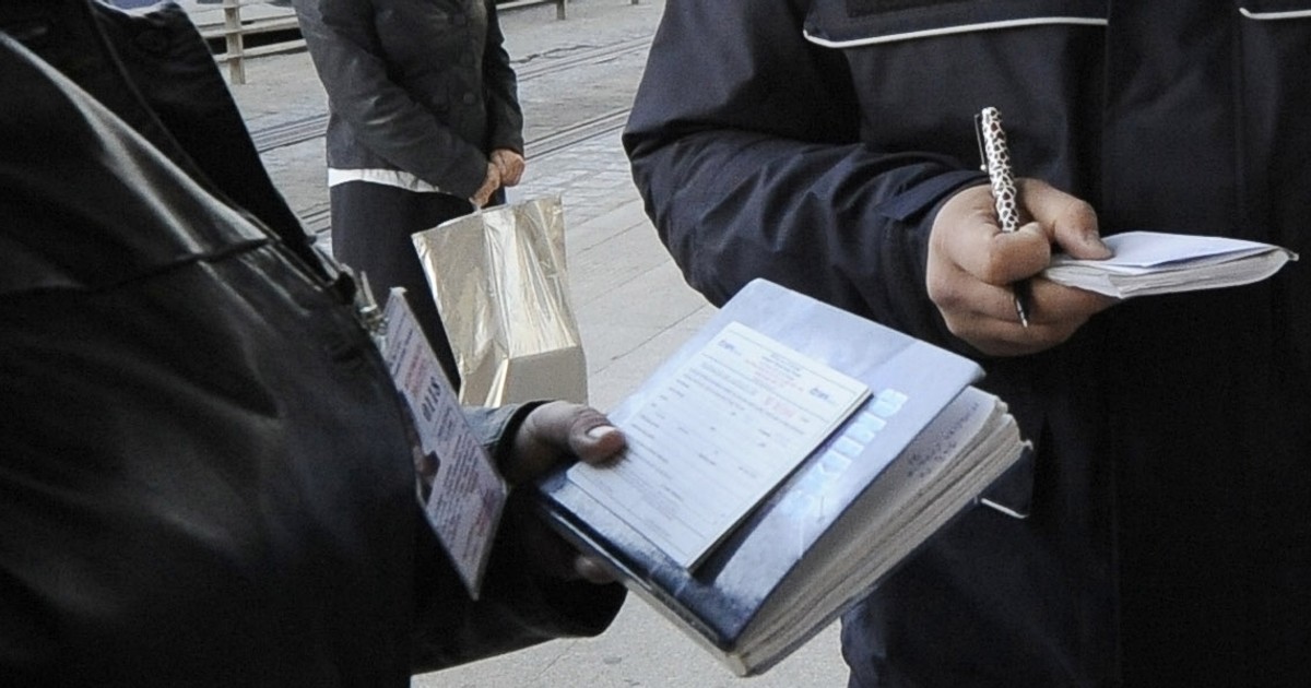 Kontrolerzy biletów będą wyposażeni jak policja. Pasażerowie rozpętali burzę w sieci