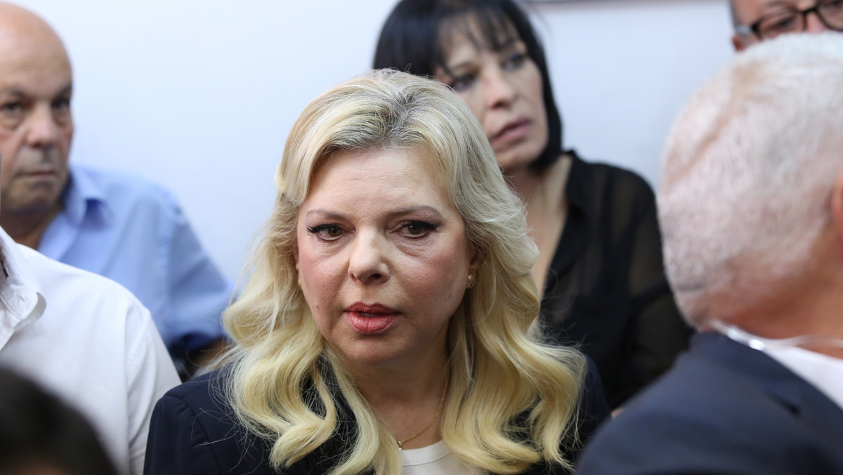 Oskarżona o nadużycia żona premiera Izraela stanęła przed sądem
