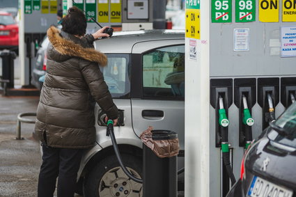 Przez drożejącą ropę inflacja za pół roku może sięgnąć 11 proc.