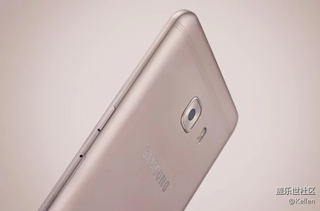 Samsung Galaxy C9 ma aparat z podwójną diodą LED