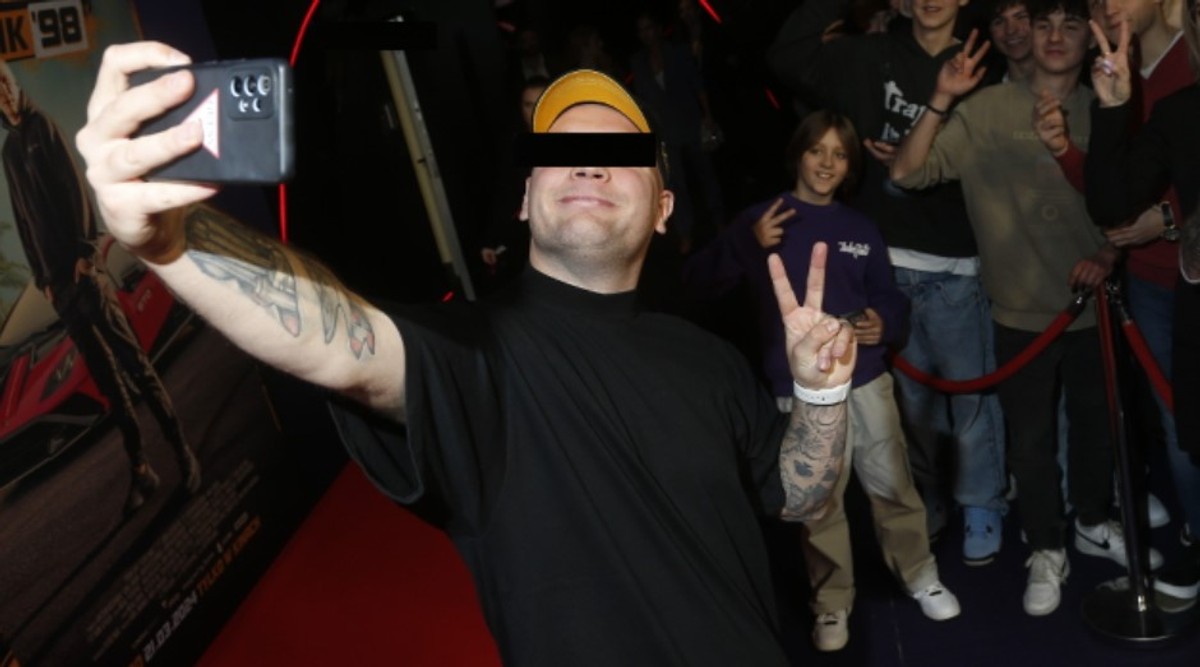 Znany youtuber "Budda" - Kamil L. - oraz dziewięć innych osób usłyszało zarzuty wyłudzania podatku od towarów i usług oraz organizowania nielegalnych gier hazardowych