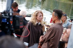 Ten sensacyjny serial bije rekordy popularności. Przeczytaj książkę i zanurz się w mroczny świat jeszcze raz