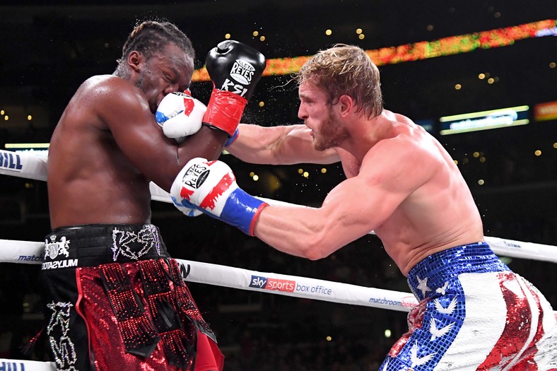 Logan Paul - Floyd Mayweather. Jake Paul - Ben Askrem. Tak ...