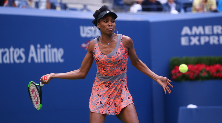 Venus Williams nem csak az ellenfelét, de a labdaszedőt is megsemmisítette /Fotó:AFP