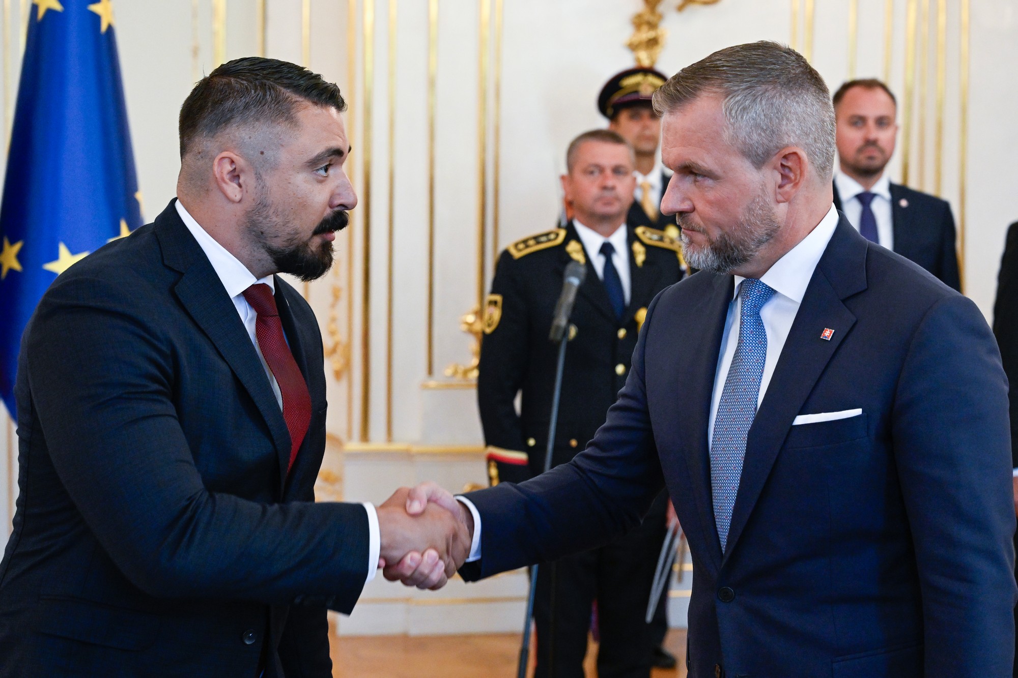 Prezident Peter Pellegrini vymenoval na post nového riaditeľa SIS Pavla Gašpara.