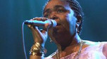 Cesaria Evora wraca do lat młodzieńczych