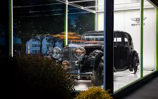 Bentley świętuje 75 lat produkcji w angielskim Crewe