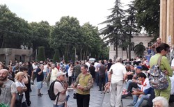 Gruzja: tłumy na ulicach Tbilisi. Protestujący domagają się dymisji rządu