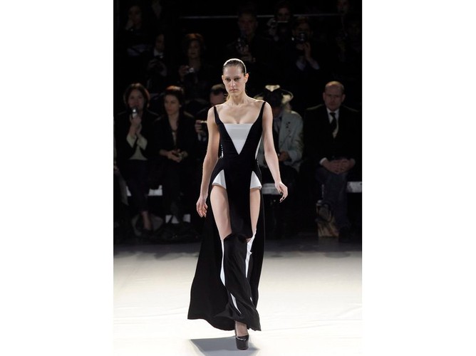 Kolekcja ready-to-wear domu mody Thierry Mugler na jesień i zimę 2012/2013