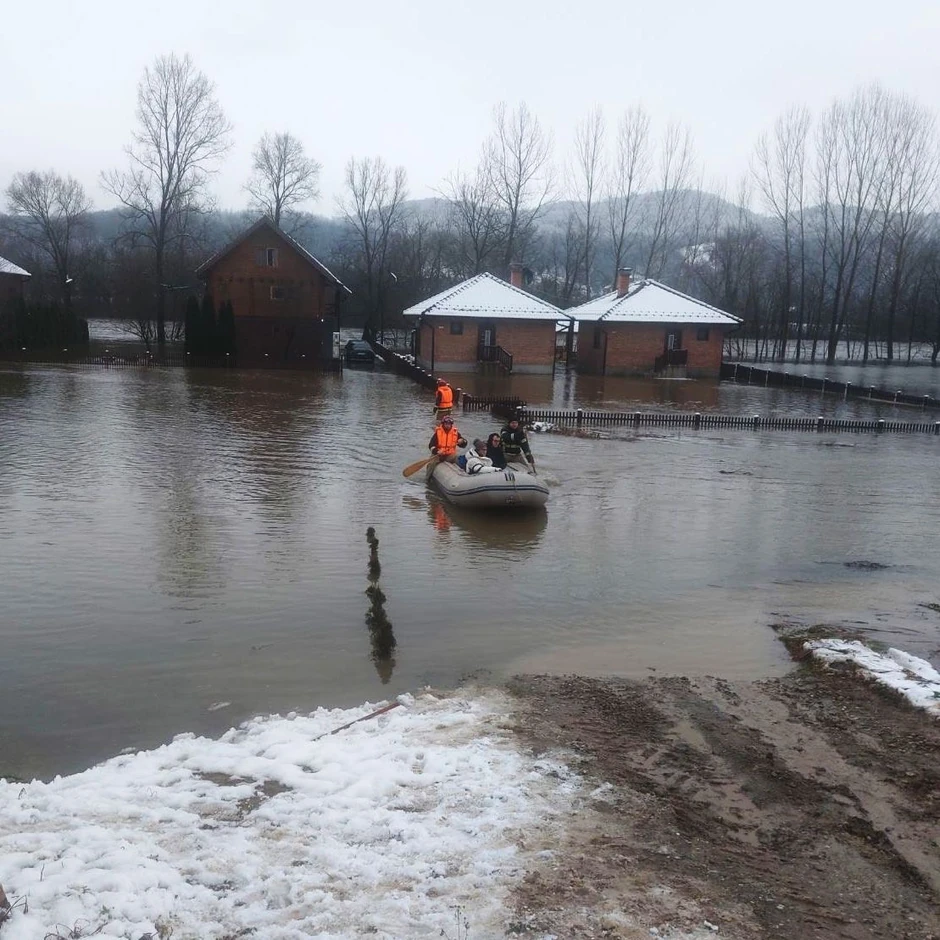 Spasavanje Ljubovija