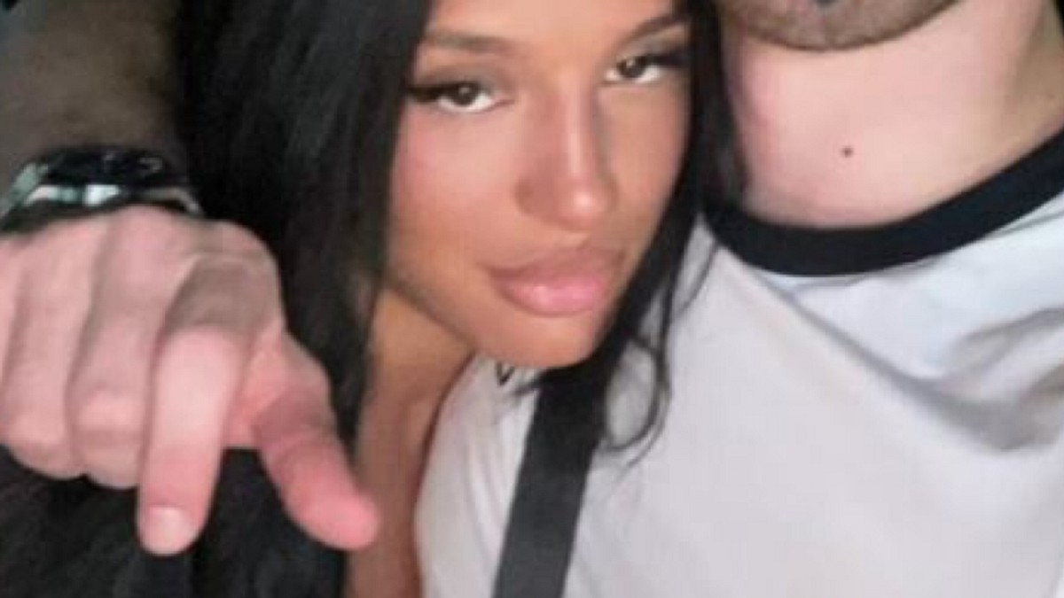 Nina Đogani sa dečkom