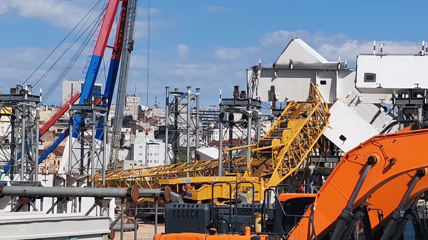 Pao kran na gradilištu kod Brankovog mosta