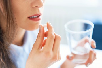 Este vagy reggel jobb szedni a vérnyomáscsökkentőt, vízhajtót? Ez a gyógyszerész tanácsa