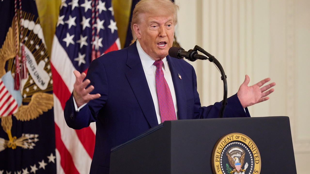Donald Trump ostrzega Iran. "Zróbcie to, zanim będzie za późno"
