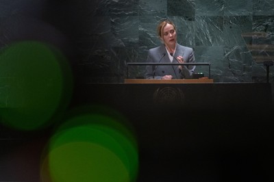 Meloni o problemach ws. migracji: Włochy nie mogą zmierzyć się same z kwestią afrykańską