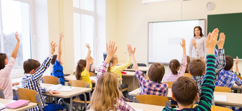 Podwyżki dla nauczycieli w 2025 roku. Ile zarobią początkujący, mianowani i dyplomowani?