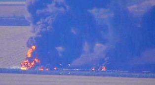 Cały pociąg w ogniu! Ukraina uderzyła za linią frontu