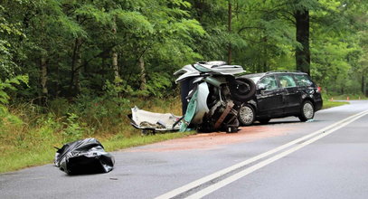 Śmiertelny wypadek koło Świebodzina. Siła uderzenia była ogromna