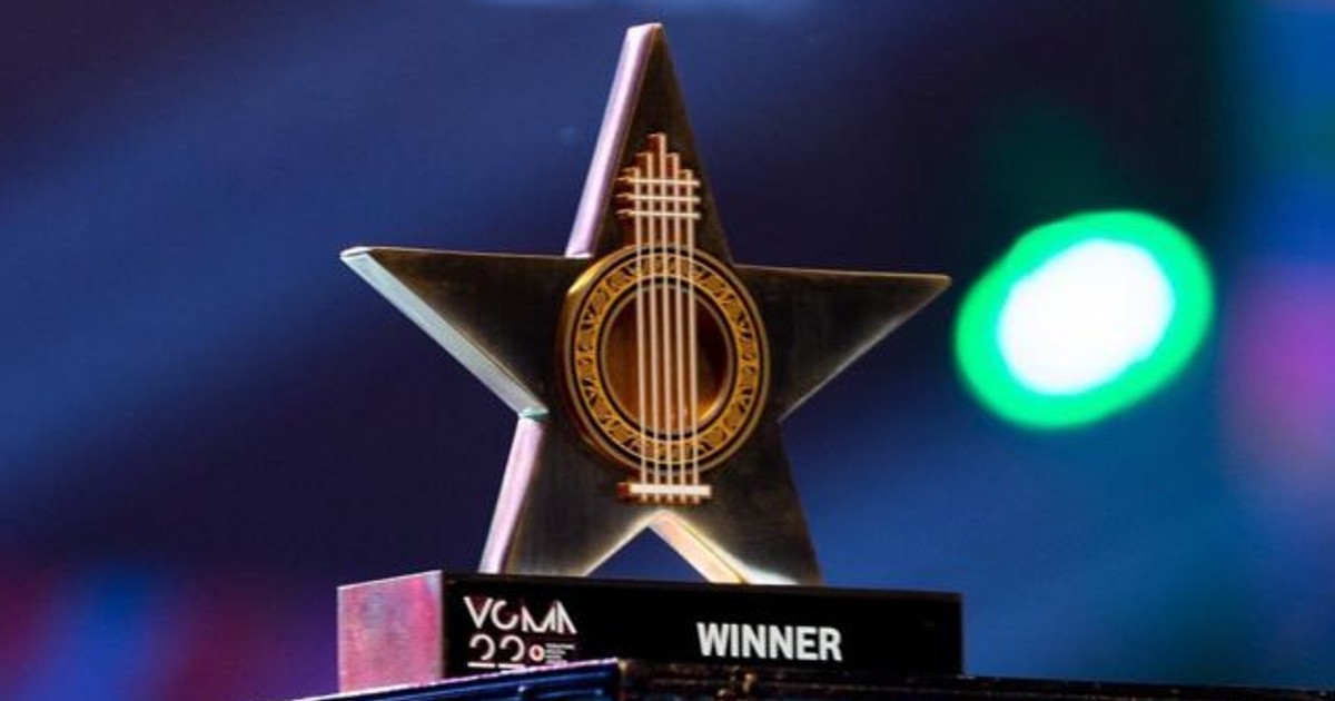 List of Artiste of the Year winners, Who wins the ultimate - Vimarsana News