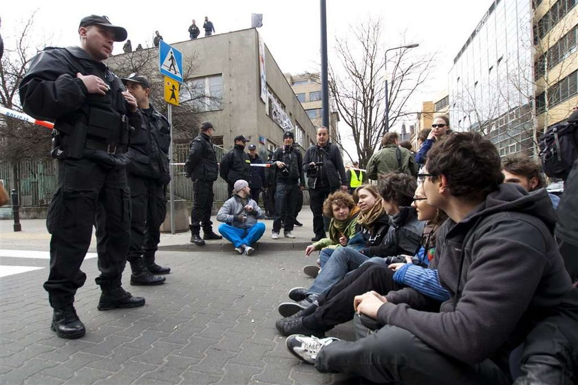 Polowanie w Warszawie. Na puste domy!