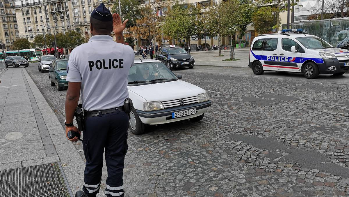 Francuski policjant