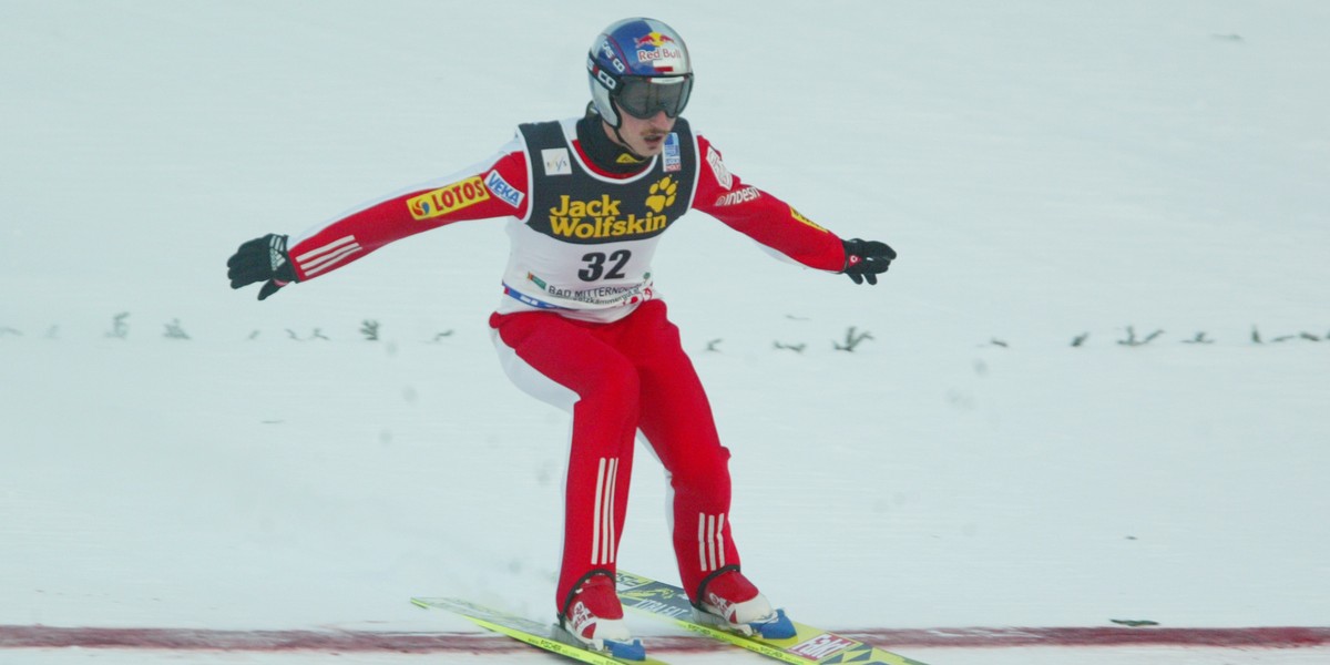 Adam Małysz na mamuciej skoczni w Bad Mitterndorf.