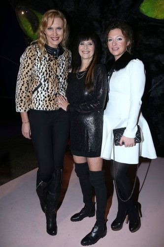 Wanda Kwietniewska z przyjaciółkami