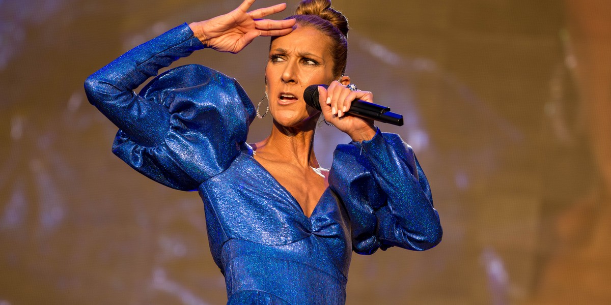 Celine Dion w Dzień Matki pokazała zdjęcie z nastoletnimi synami. Gwiazda nawiązała do wojny w Ukrainie. 