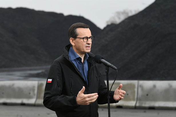 Premier Mateusz Morawiecki podczas wizyty w Porcie Gdańskim Eksploatacja S.A.