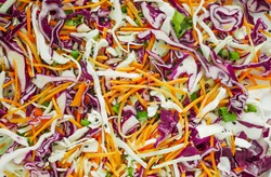 To jedna z najlepszych surówek. Syci i pomaga zrzucać zbędne kilogramy