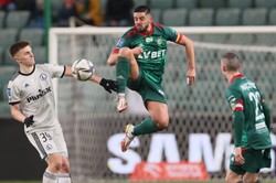 Legia Warszawa wydostała się ze strefy spadkowej [WIDEO]