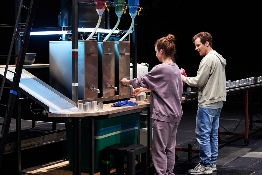 SCHAUSPIEL Die vierstündige Inszenierung von Christopher Rüping versteht es, zu überraschen.