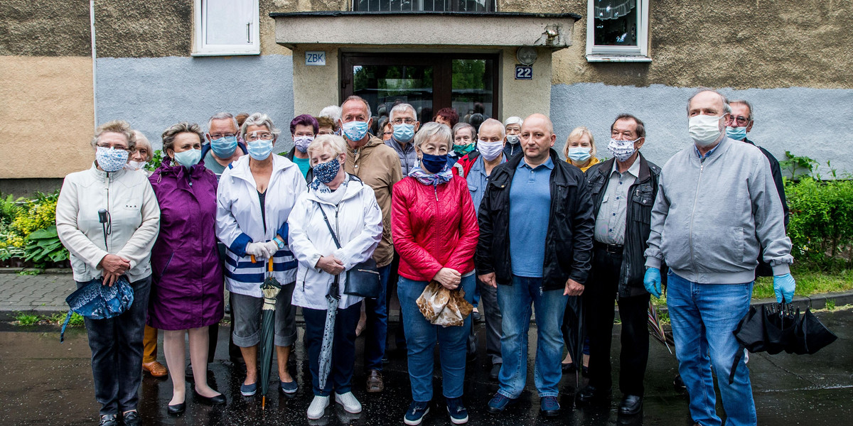 200 osób może stracić dach nad głową. Chcą nas sprzedać razem z blokami 