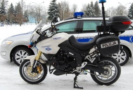 Nowa broń policji - do setki w 7,5 sekundy