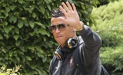 Gwiazdor 'Gry o tron' ostrzega Ronaldo: Strzel gola Islandii, a zmiażdżę ci głowę