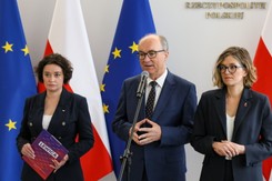 Spór o składkę zdrowotną. Czarzasty ostro odpowiedział Hołowni