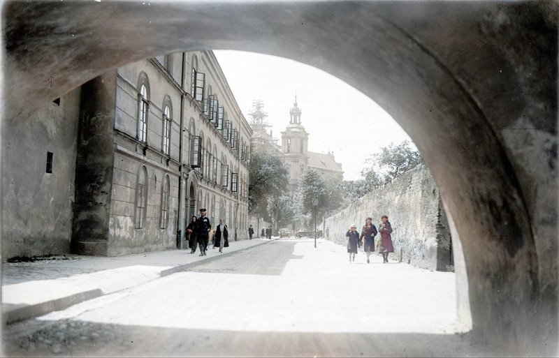 Ulica Skałeczna w Krakowie w 1929 roku. Źródło: Narodowe Archiwum Cyfrowe.