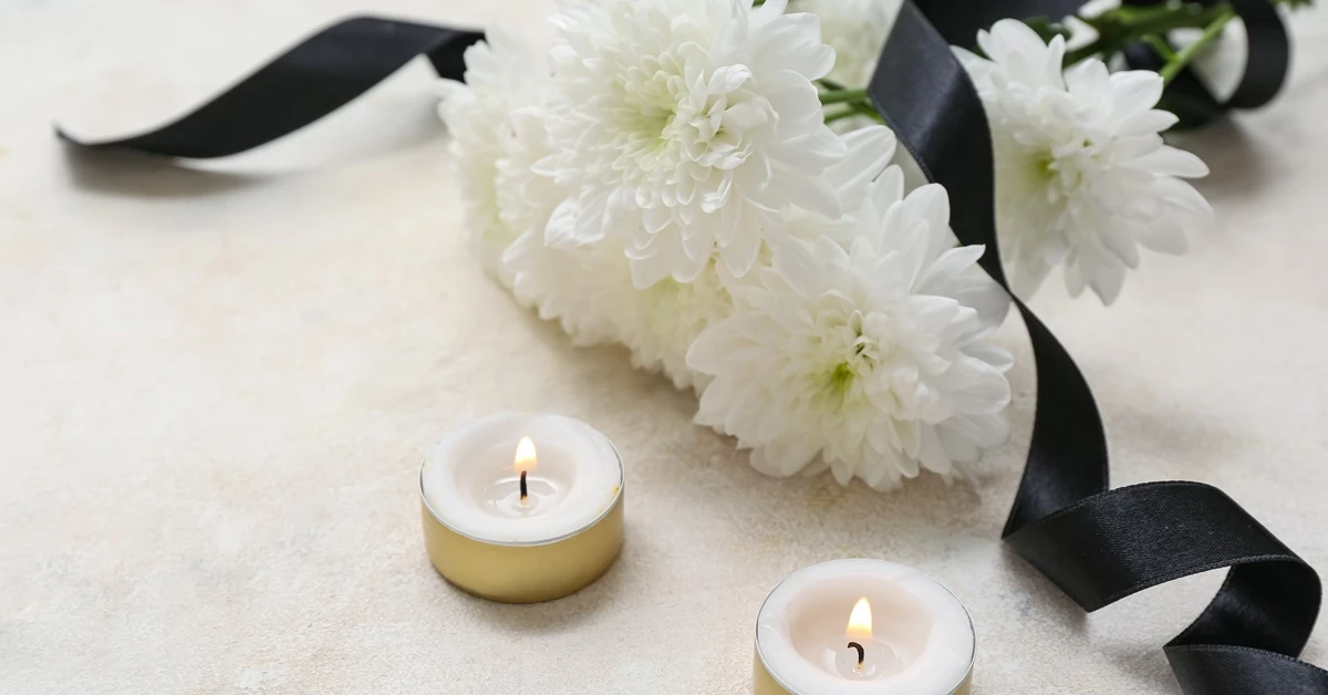 Kwiaty na cmentarzu już zmarzły? Oto 5 roślin wytrzymałych na mrozy, które polecają eksperci