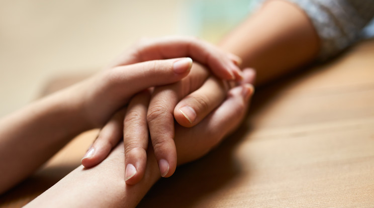 Élő adásban kérte meg barátja kezét a nő, de visszautasította a házassági ajánlatot a férfi / Fotó: Shutterstock